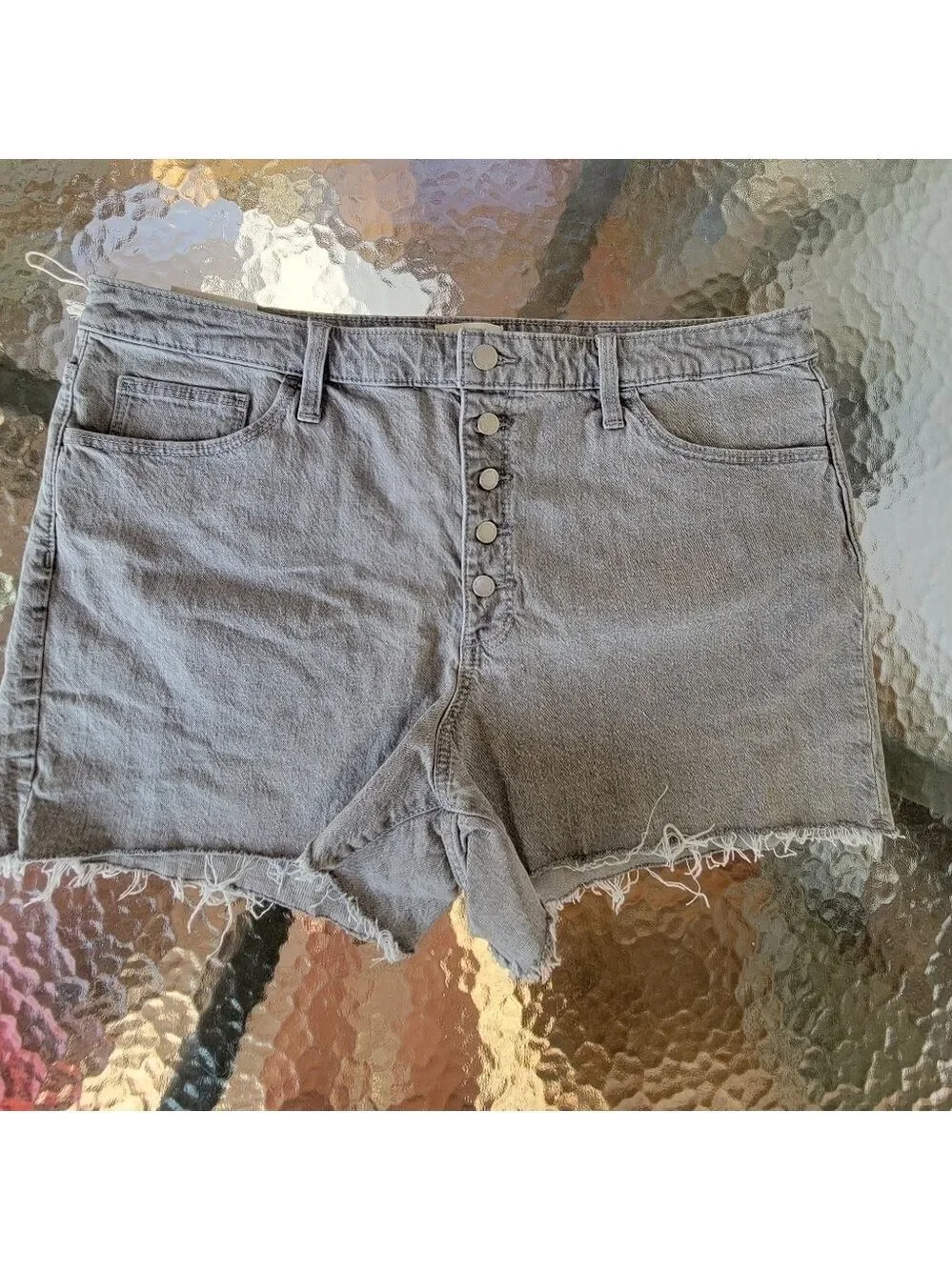 NWT Universal Thread jean shorts size 18